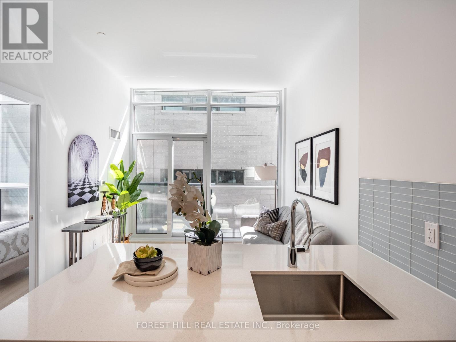 202 - 181 Bedford Road, Toronto, Ontario  M5R 0A5 - Photo 18 - C12834686