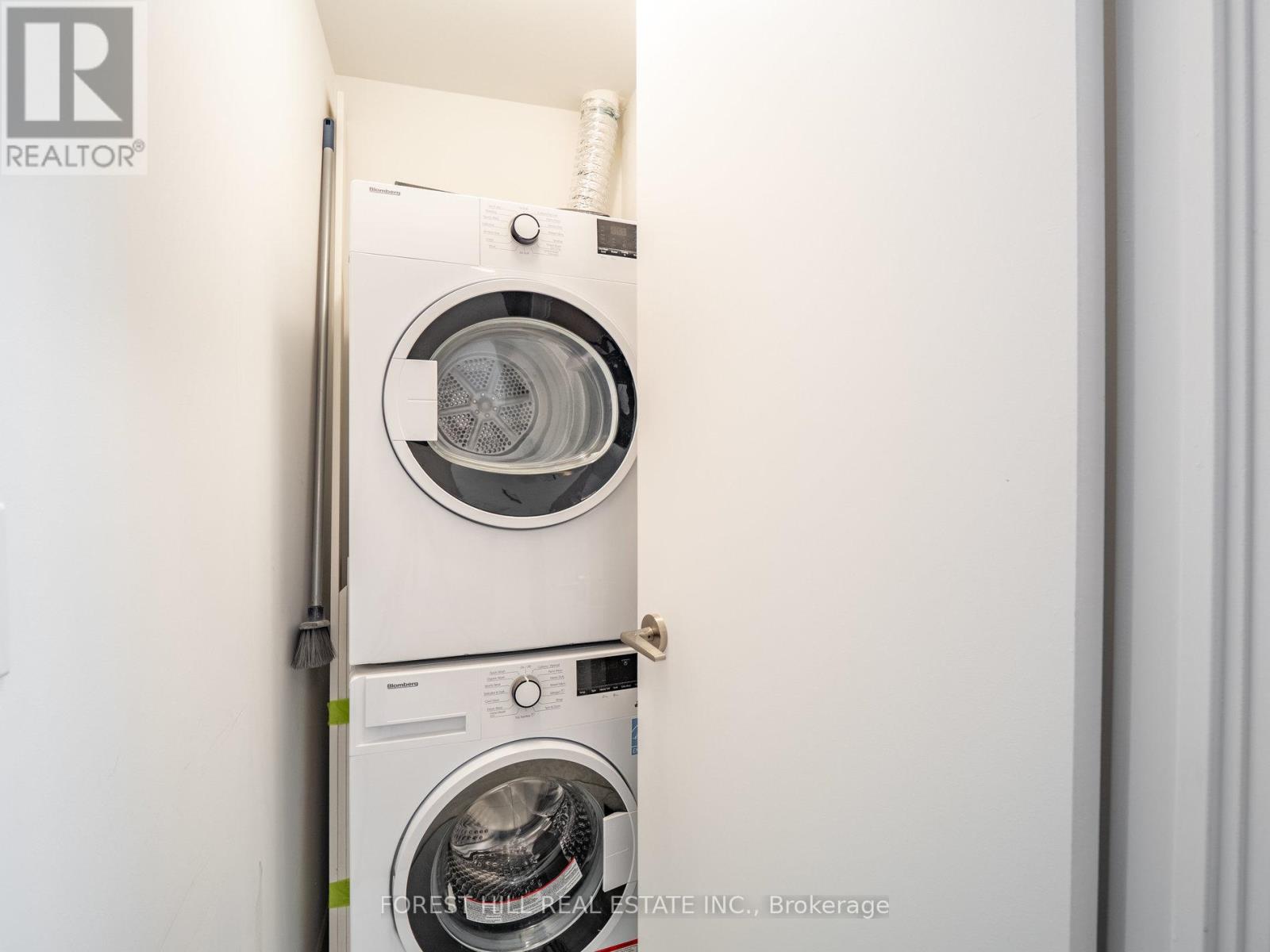 202 - 181 Bedford Road, Toronto, Ontario  M5R 0A5 - Photo 29 - C12834686