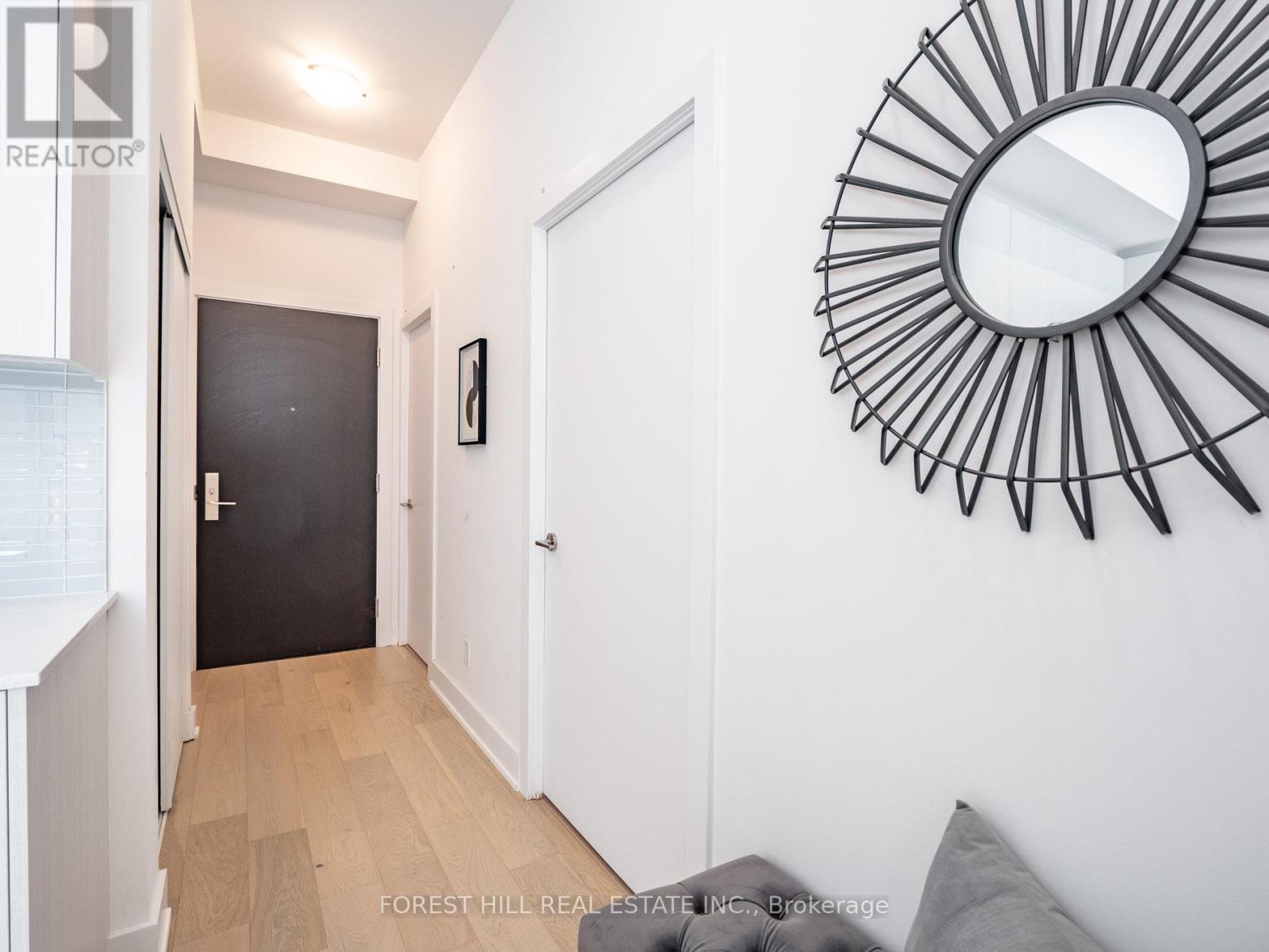 202 - 181 Bedford Road, Toronto, Ontario  M5R 0A5 - Photo 4 - C12834686