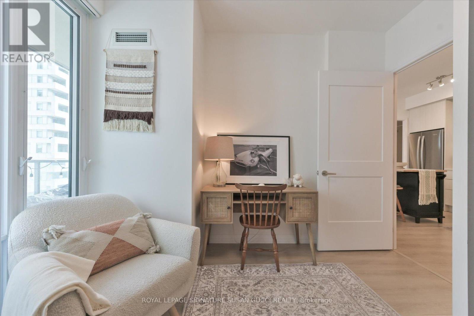 1220 - 50 Dunfield Avenue, Toronto, Ontario  M4S 0E4 - Photo 22 - C12834774