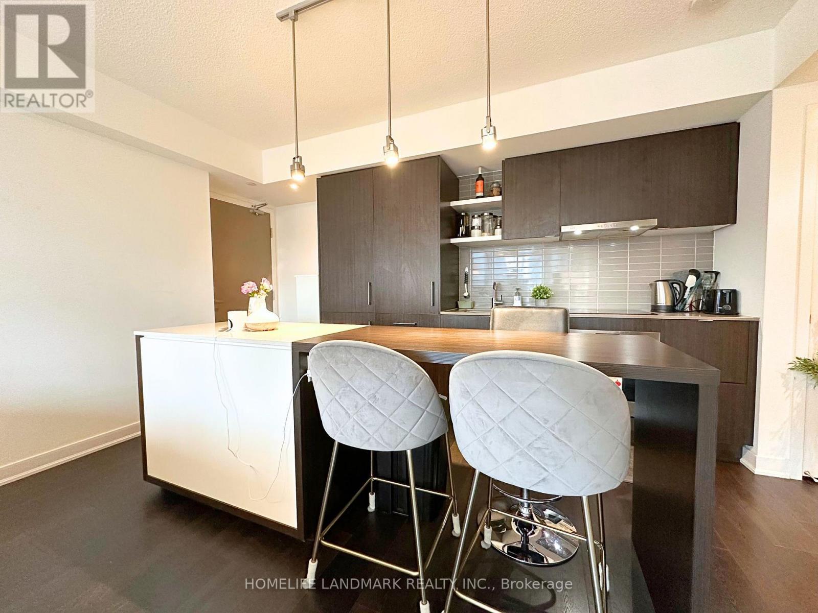 1606 - 88 Harbour Street, Toronto, Ontario  M5J 0C3 - Photo 12 - C12834798