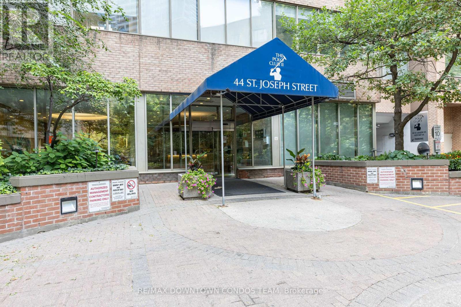 2213 - 44 St Joseph Street, Toronto, Ontario  M4Y 1J9 - Photo 2 - C12834892