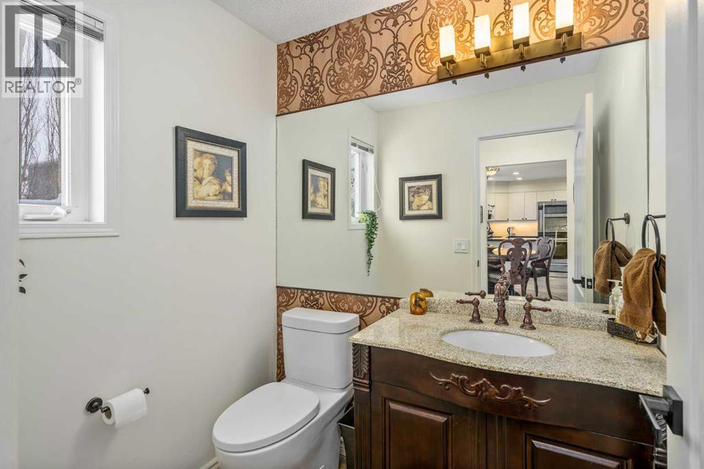 76 Sunlake Gardens Se, Calgary, Alberta  T2X 3G4 - Photo 20 - A2288300