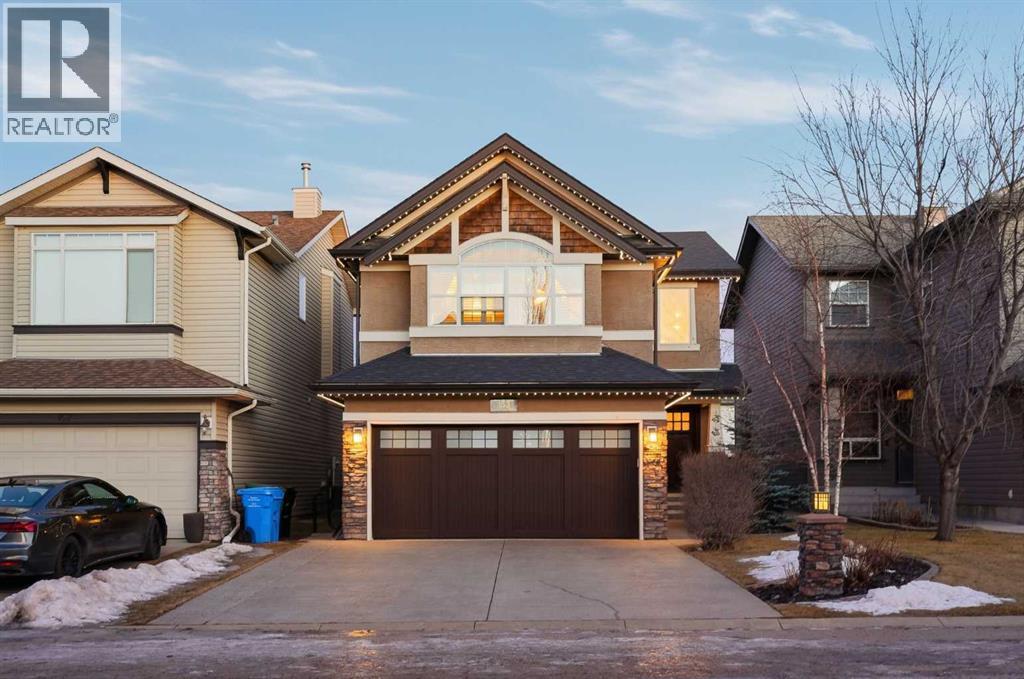 153 Cougarstone Common SW, Calgary, Alberta