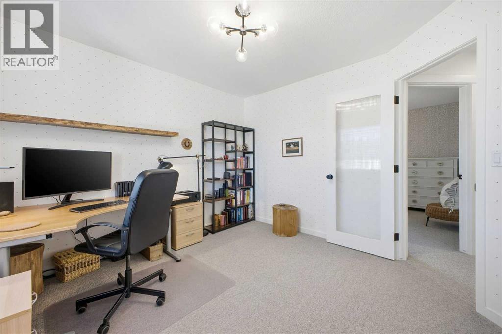 153 Cougarstone Common Sw, Calgary, Alberta  T3H 5P5 - Photo 24 - A2288659