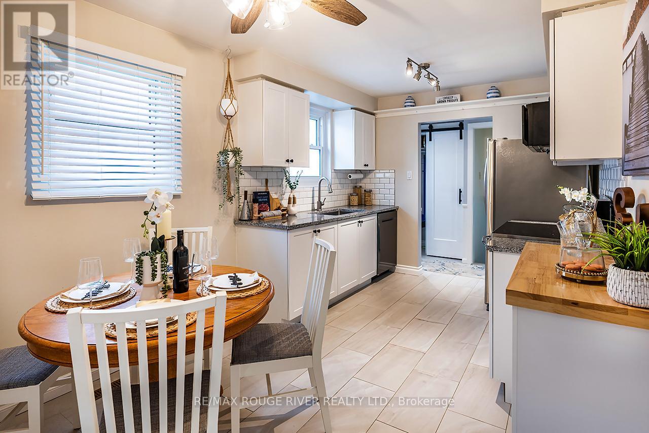 381 Fleetwood Drive, Oshawa, Ontario  L1K 1C2 - Photo 4 - E12834728