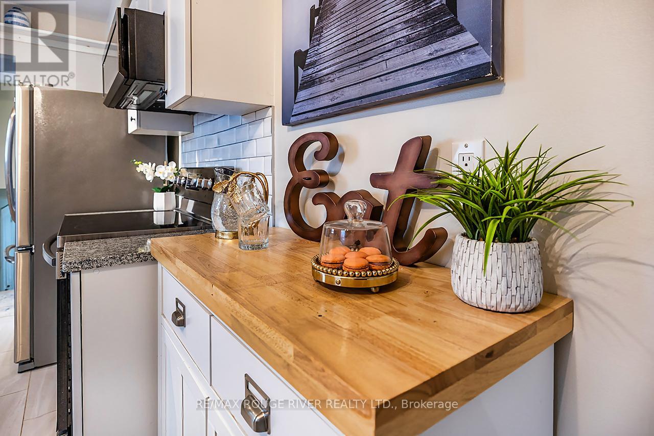 381 Fleetwood Drive, Oshawa, Ontario  L1K 1C2 - Photo 7 - E12834728