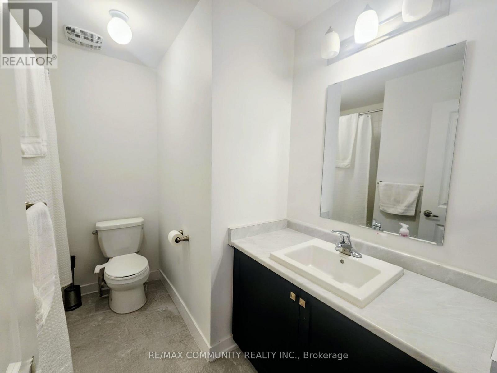 8 Deer Ridge Crescent, Whitby, Ontario  L1P 0P3 - Photo 21 - E12834788