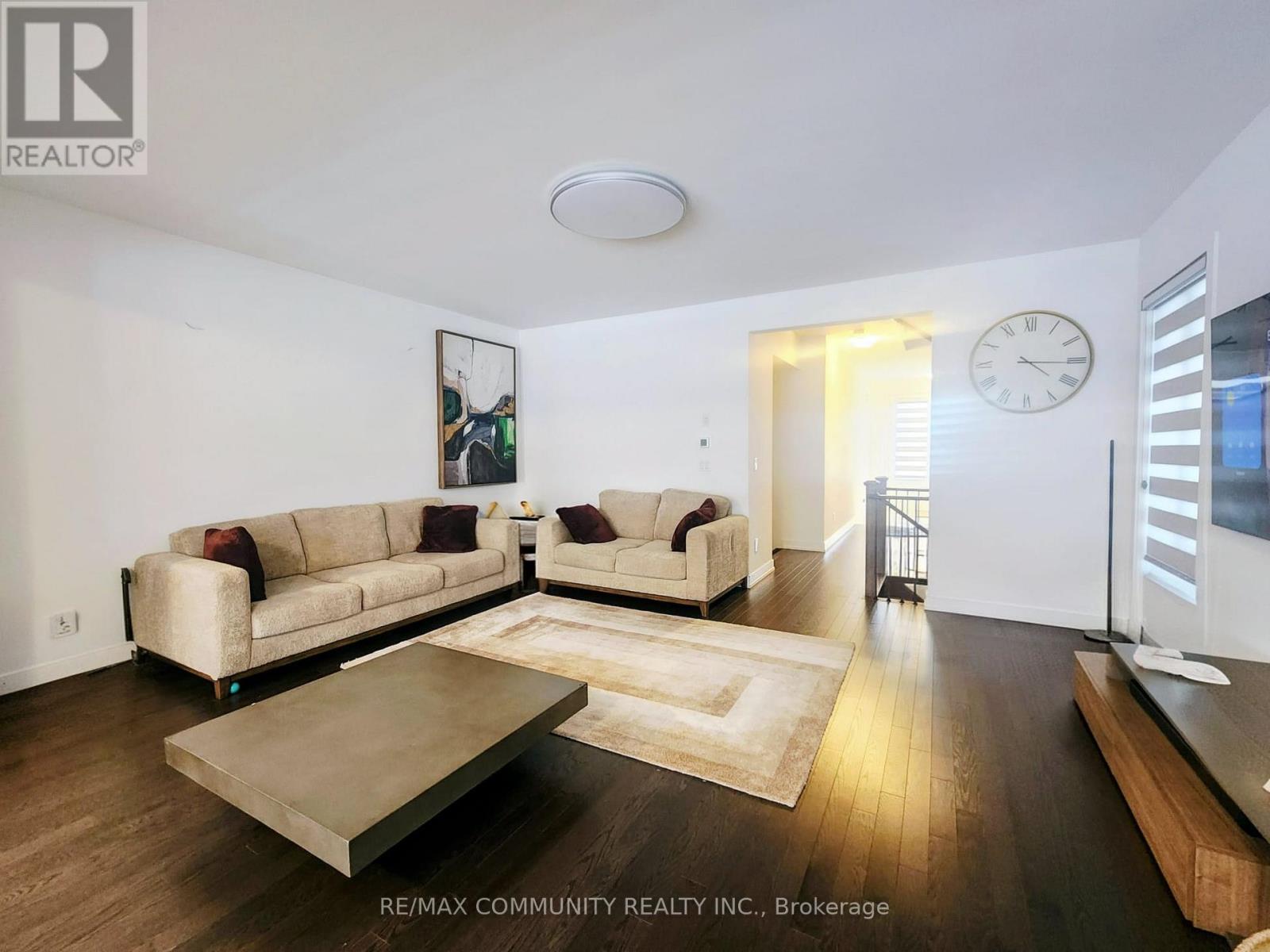 8 Deer Ridge Crescent, Whitby, Ontario  L1P 0P3 - Photo 7 - E12834788