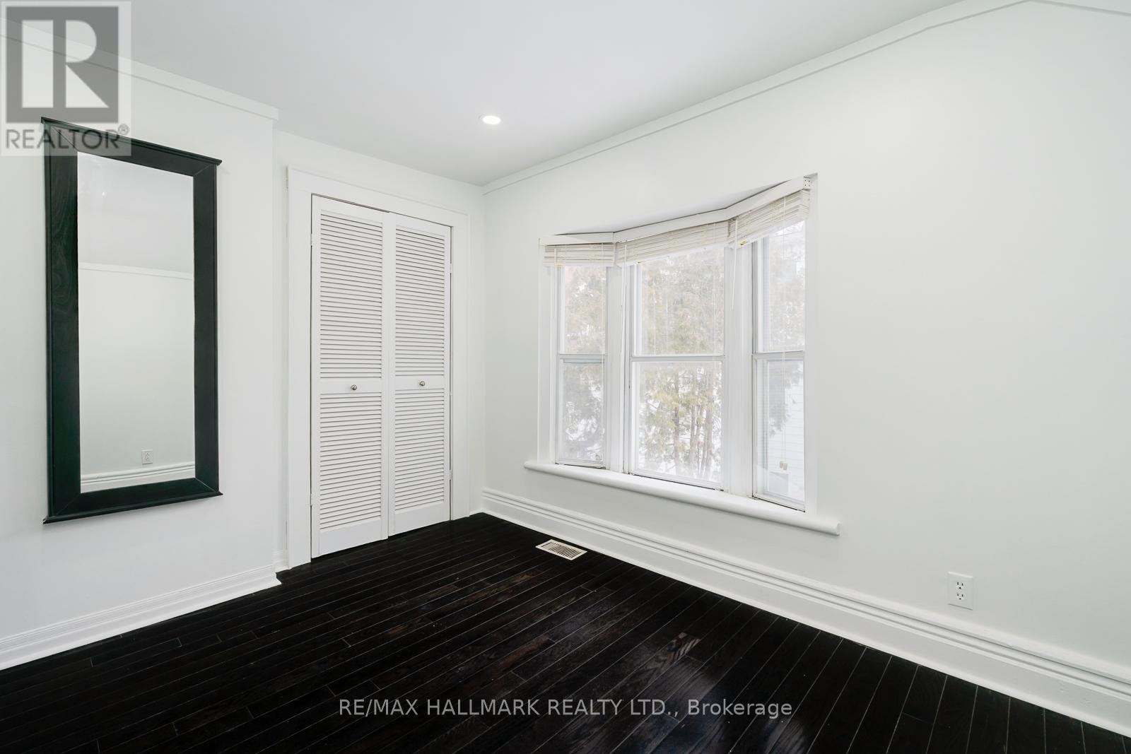 106 Willow Avenue, Toronto, Ontario  M4E 3K3 - Photo 18 - E12834848