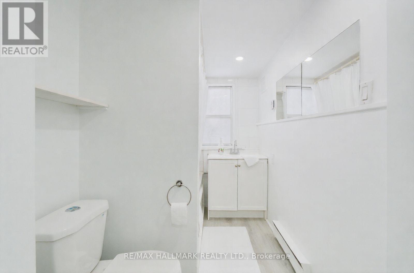 106 Willow Avenue, Toronto, Ontario  M4E 3K3 - Photo 28 - E12834848