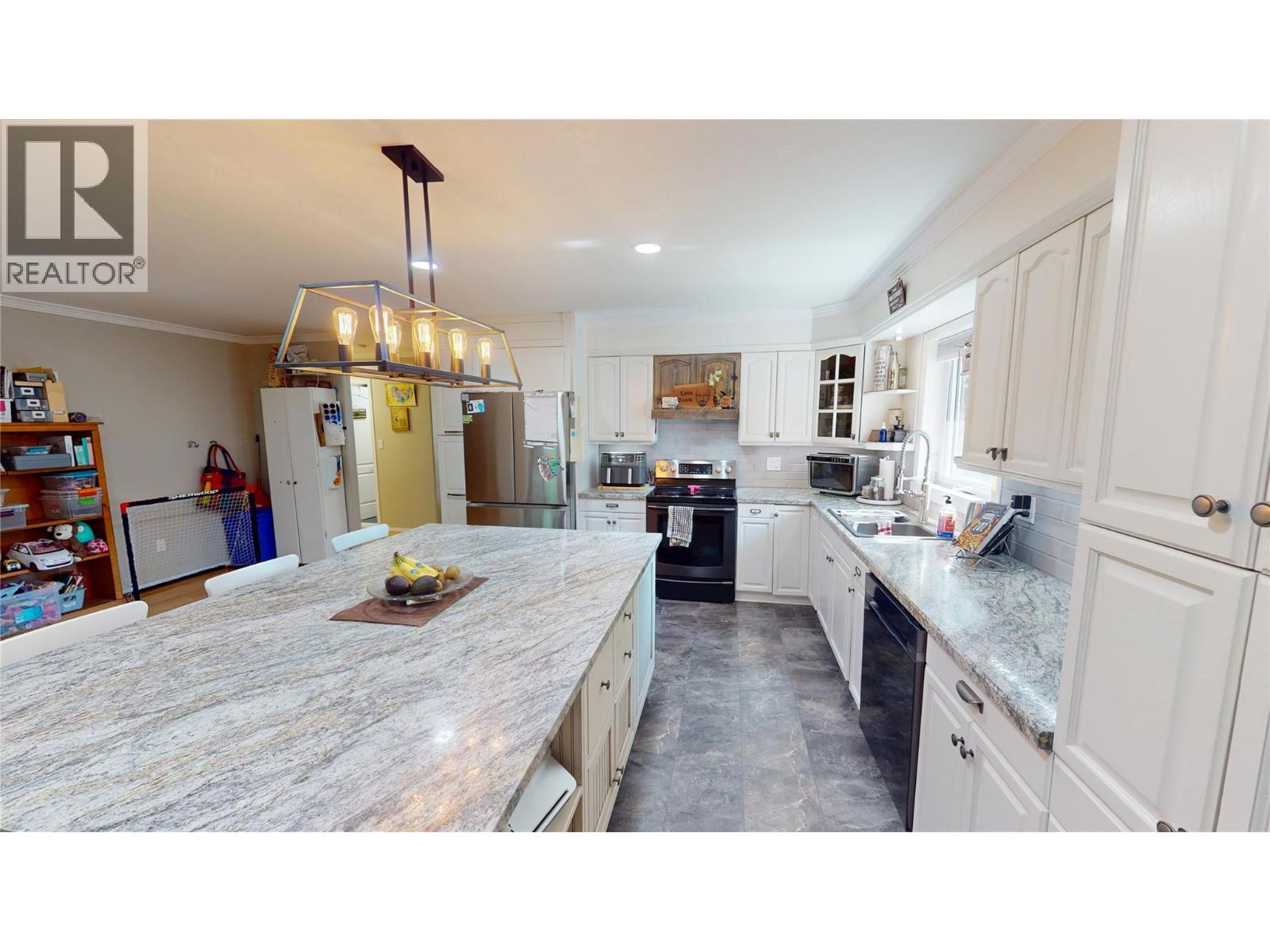 1857 Harris Road, Cranbrook, British Columbia  V1C 6V3 - Photo 8 - 10377600