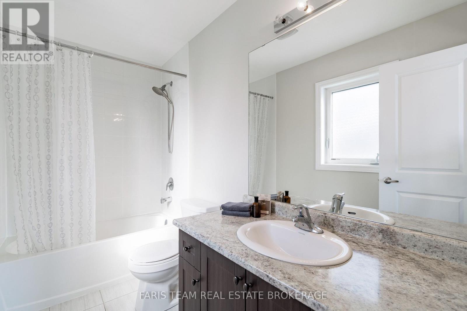 944 Larter Street, Innisfil, Ontario  L9S 0N4 - Photo 34 - N12834682