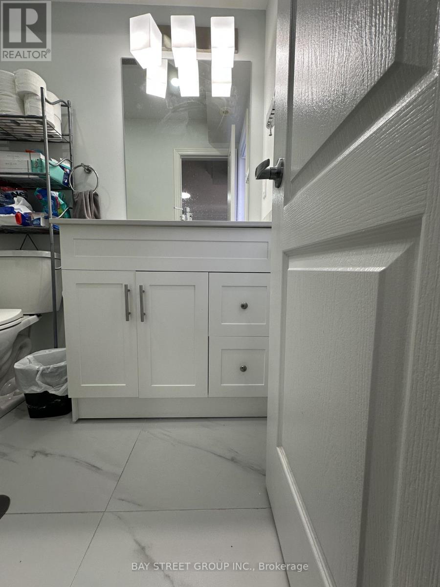 97 Zokol Drive, Aurora, Ontario  L4G 0B9 - Photo 32 - N12834702