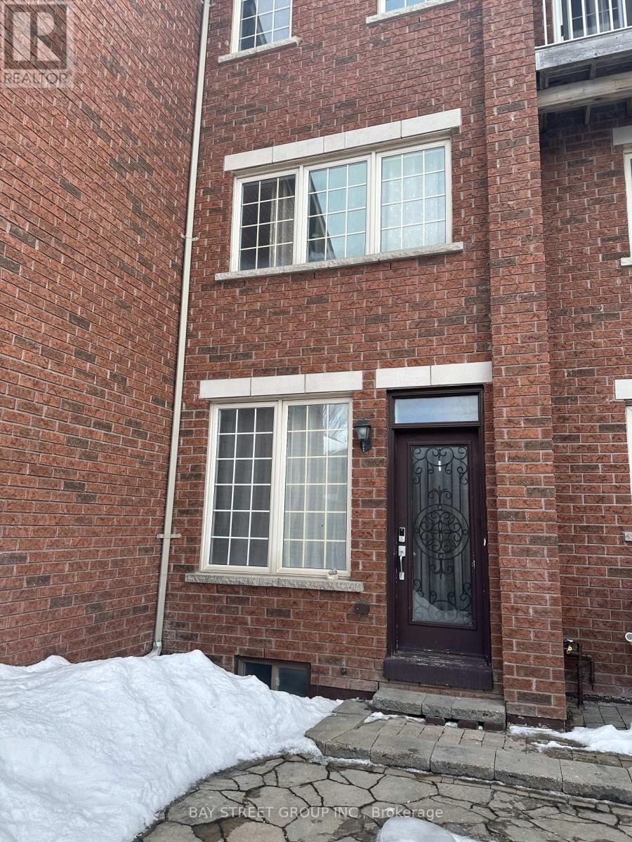 97 Zokol Drive, Aurora, Ontario  L4G 0B9 - Photo 4 - N12834702