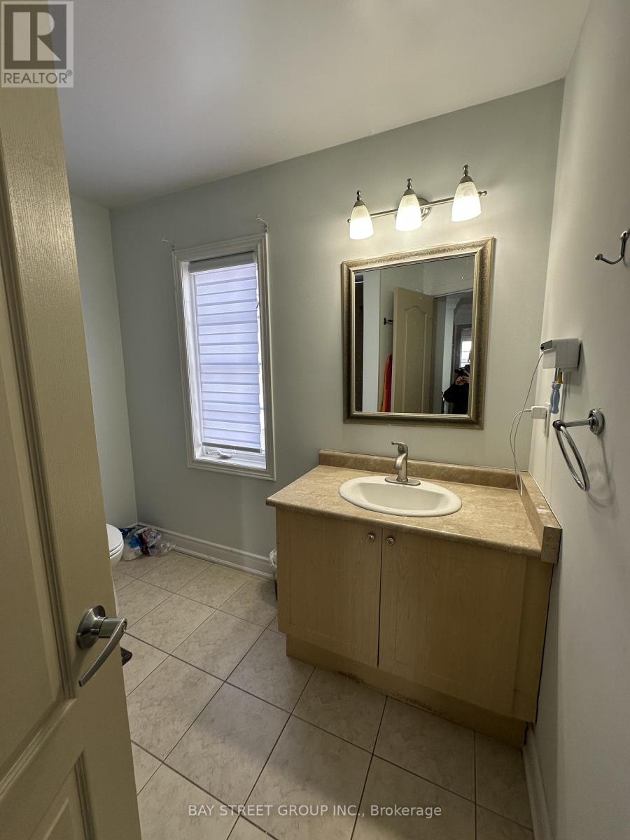 97 Zokol Drive, Aurora, Ontario  L4G 0B9 - Photo 40 - N12834702