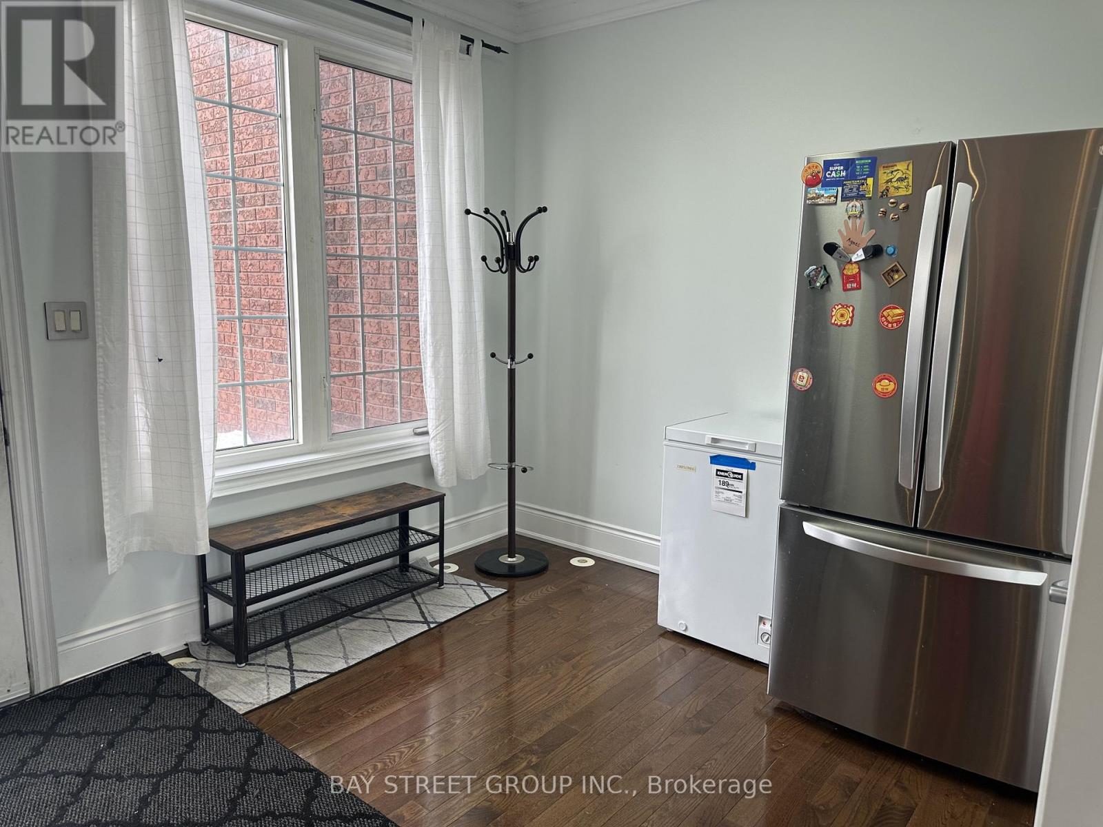 97 Zokol Drive, Aurora, Ontario  L4G 0B9 - Photo 9 - N12834702