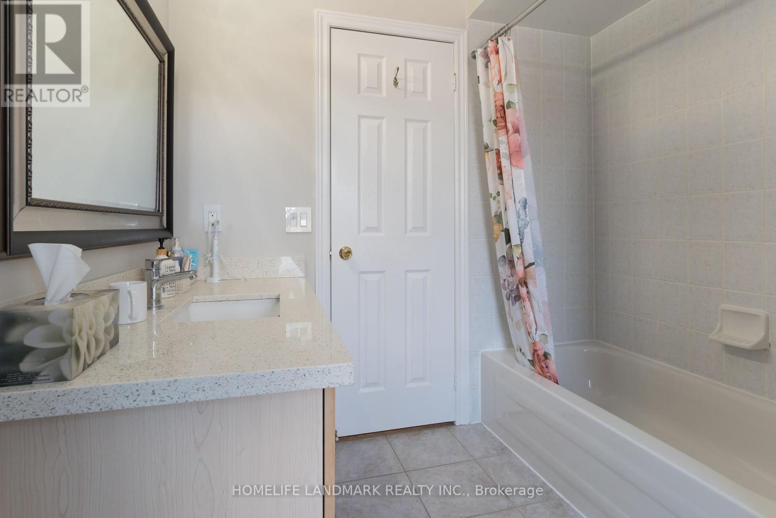 63 Sunburst Crescent, Markham, Ontario  L6E 1R3 - Photo 35 - N12834712