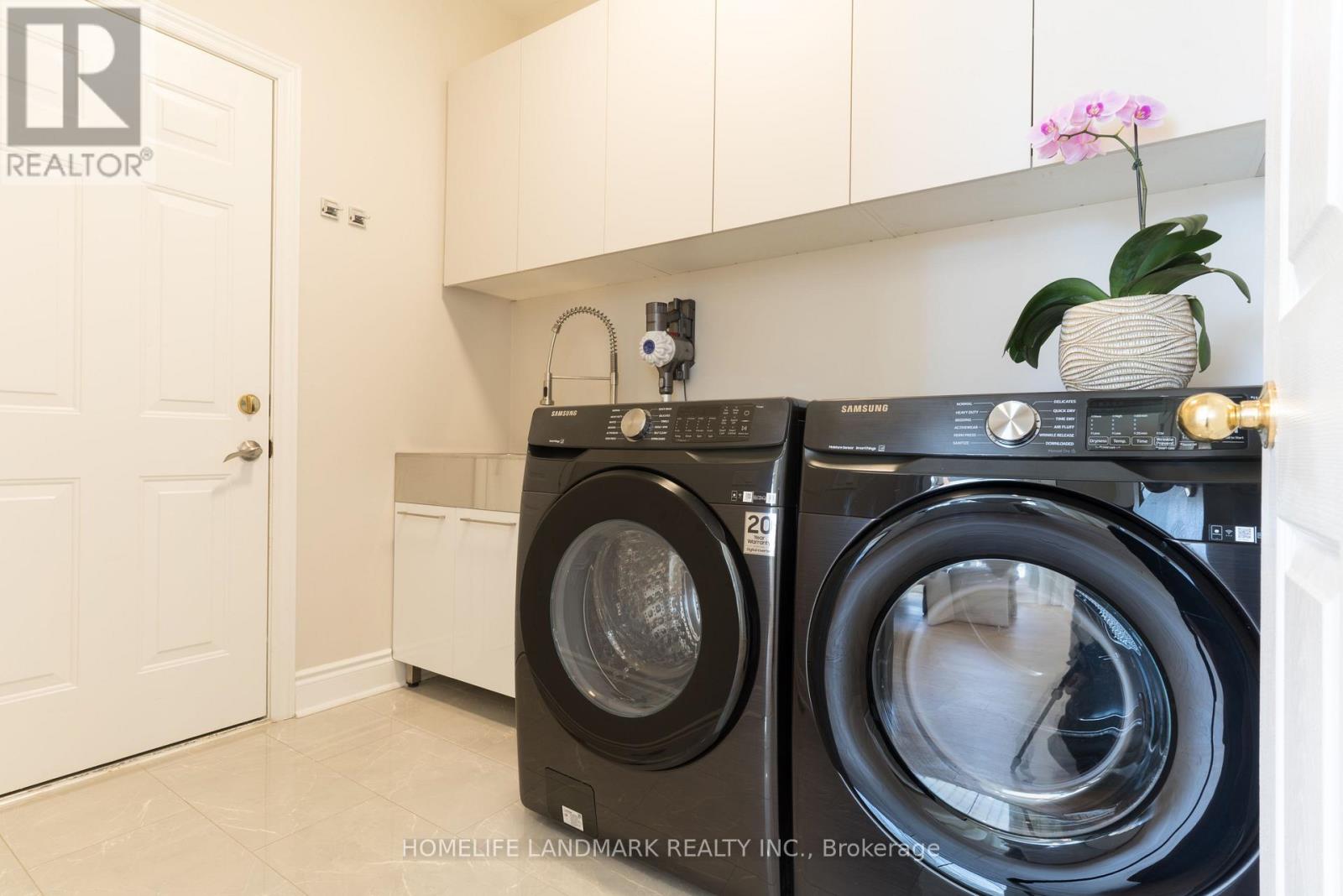 63 Sunburst Crescent, Markham, Ontario  L6E 1R3 - Photo 36 - N12834712