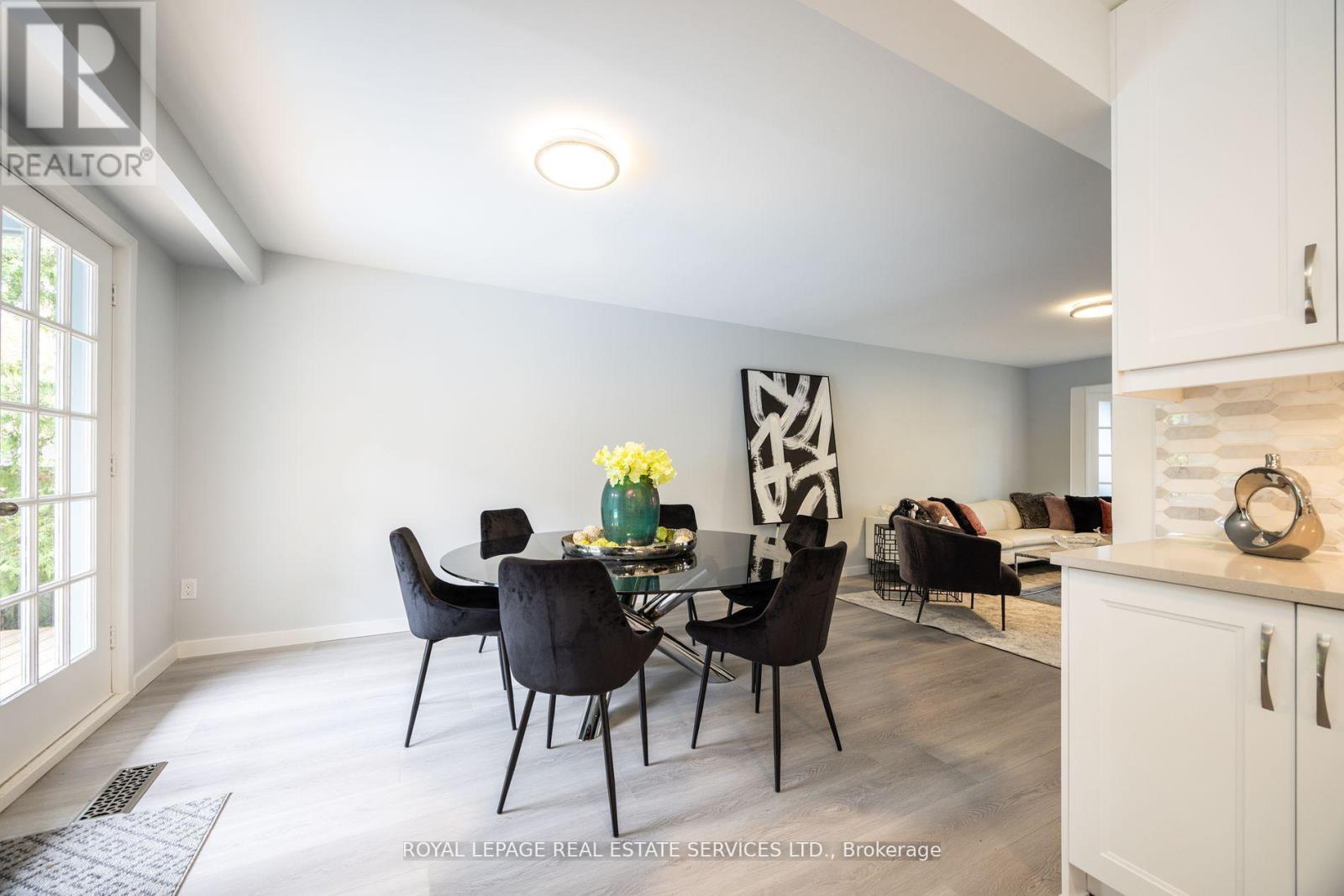 198 Romfield Circuit, Markham, Ontario  L3T 3J1 - Photo 10 - N12834852