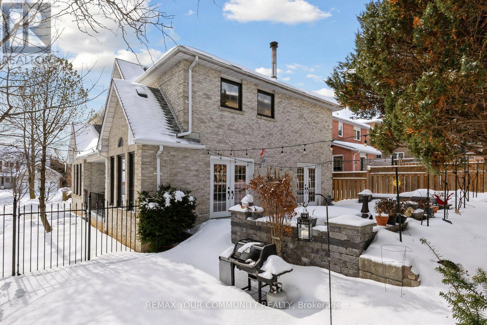 16 Autumn Way, Aurora, Ontario  L4G 4P1 - Photo 32 - N12834866