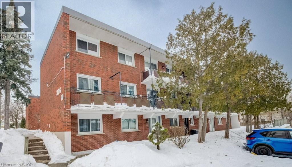 326 Erb Street W Unit# 12, Waterloo, Ontario  N2L 1W3 - Photo 1 - 40804877