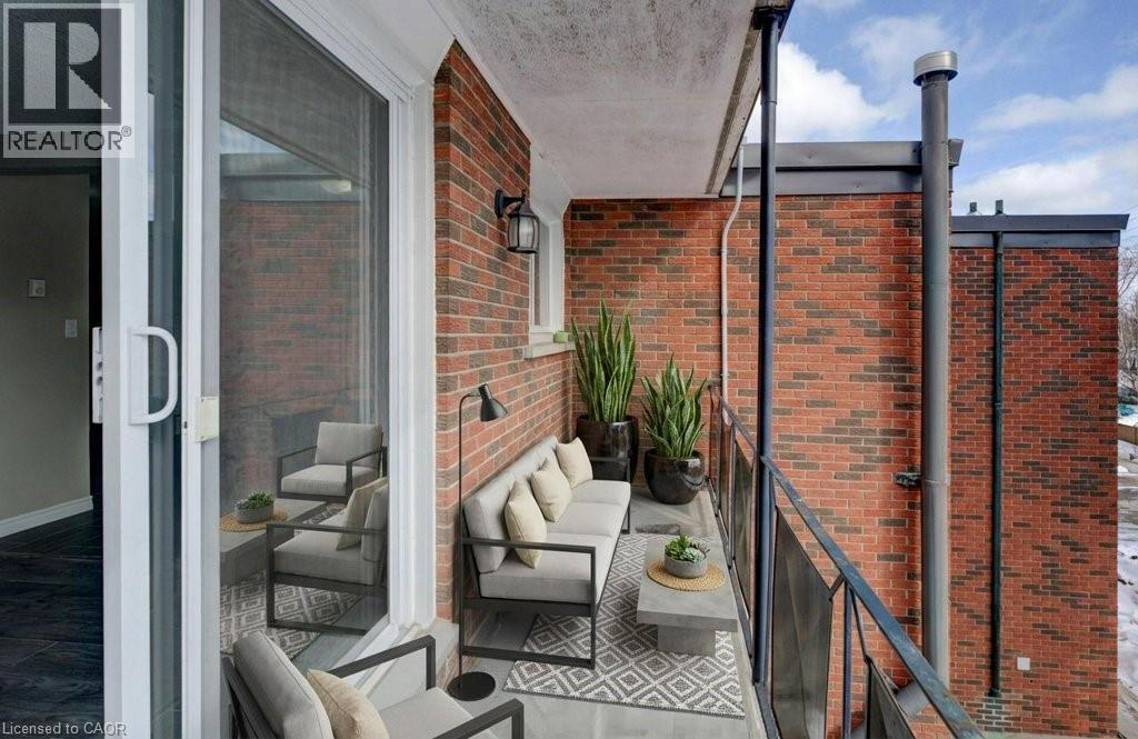 326 Erb Street W Unit# 12, Waterloo, Ontario  N2L 1W3 - Photo 11 - 40804877