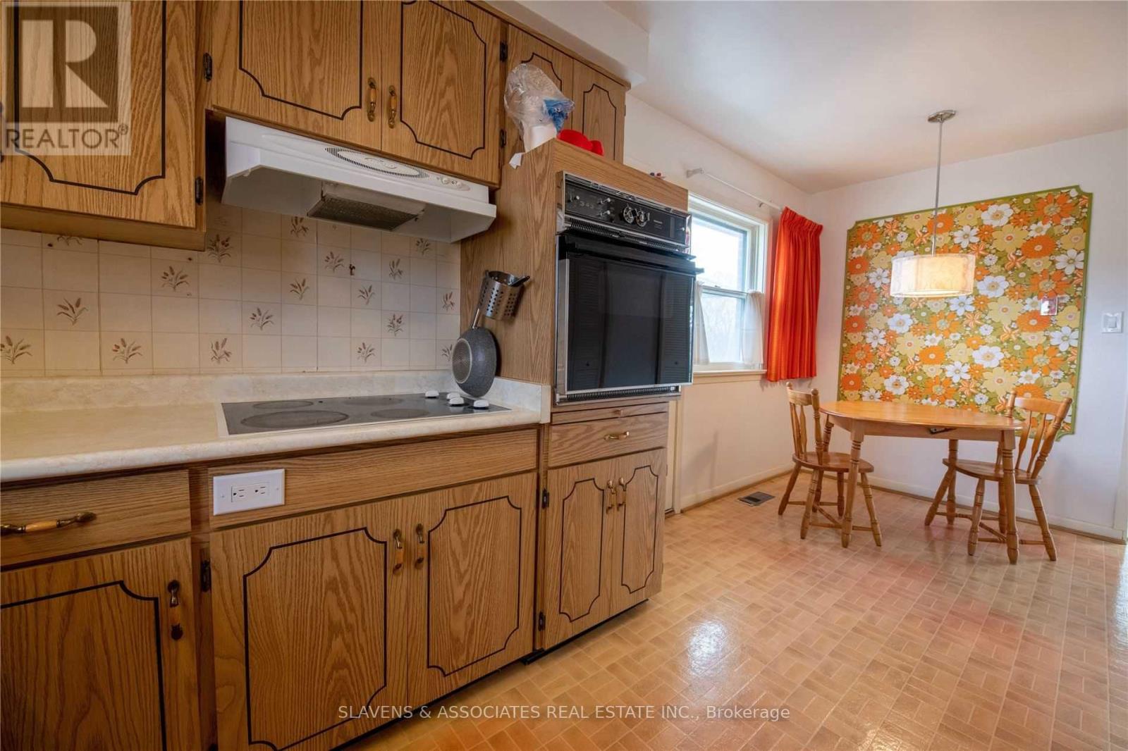 Upper - 28 Esther Lorrie Drive, Toronto, Ontario  M9W 4T8 - Photo 2 - W12834668