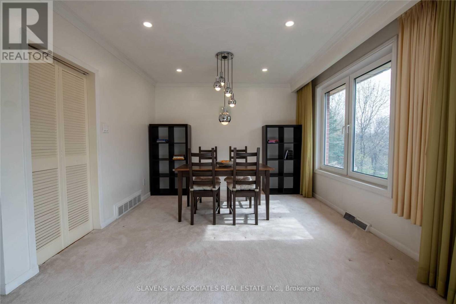 Upper - 28 Esther Lorrie Drive, Toronto, Ontario  M9W 4T8 - Photo 5 - W12834668