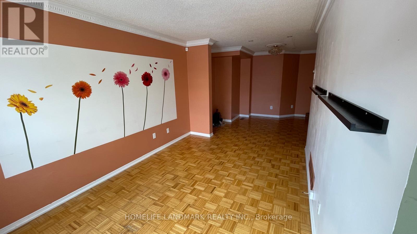 21 Monaco Court, Brampton, Ontario  L7A 1X4 - Photo 4 - W12834692