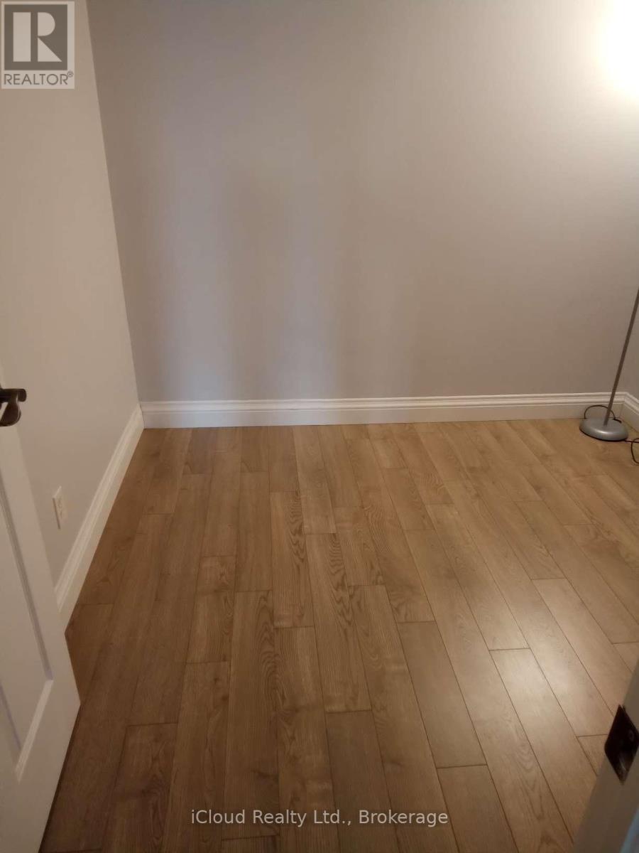 306 - 1450 Bishops Gate, Oakville, Ontario  L6M 4N1 - Photo 14 - W12834734