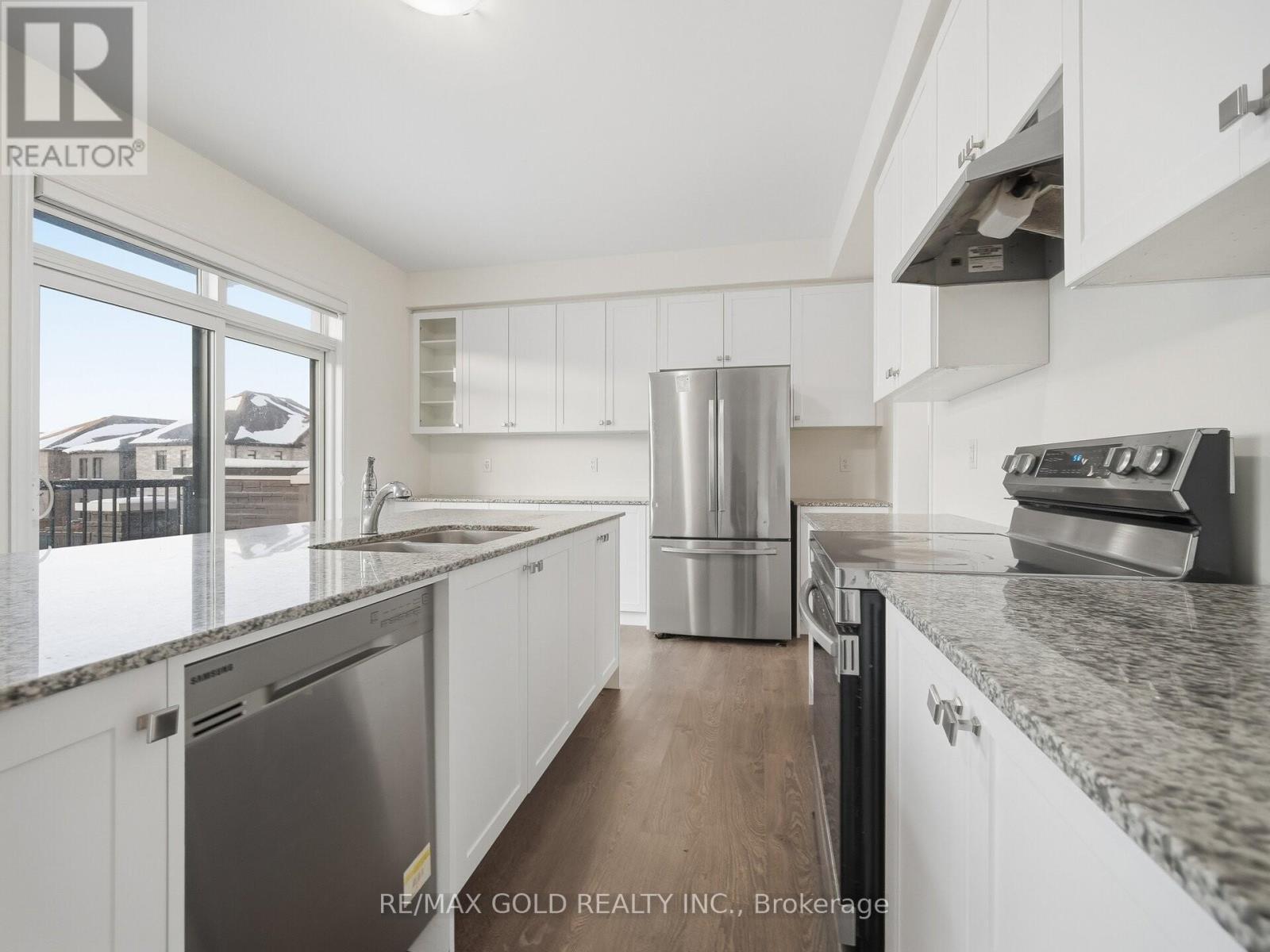 20 Skyridge Drive, Brampton, Ontario  L6P 4P3 - Photo 8 - W12834738