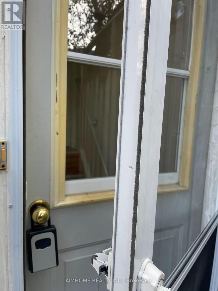 Basement - 4072 Colonial Drive, Mississauga, Ontario  L5L 4K1 - Photo 5 - W12834750