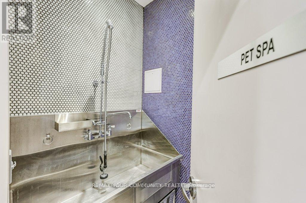 413 - 25 Fontenay Court, Toronto, Ontario  M9A 0C4 - Photo 33 - W12834760