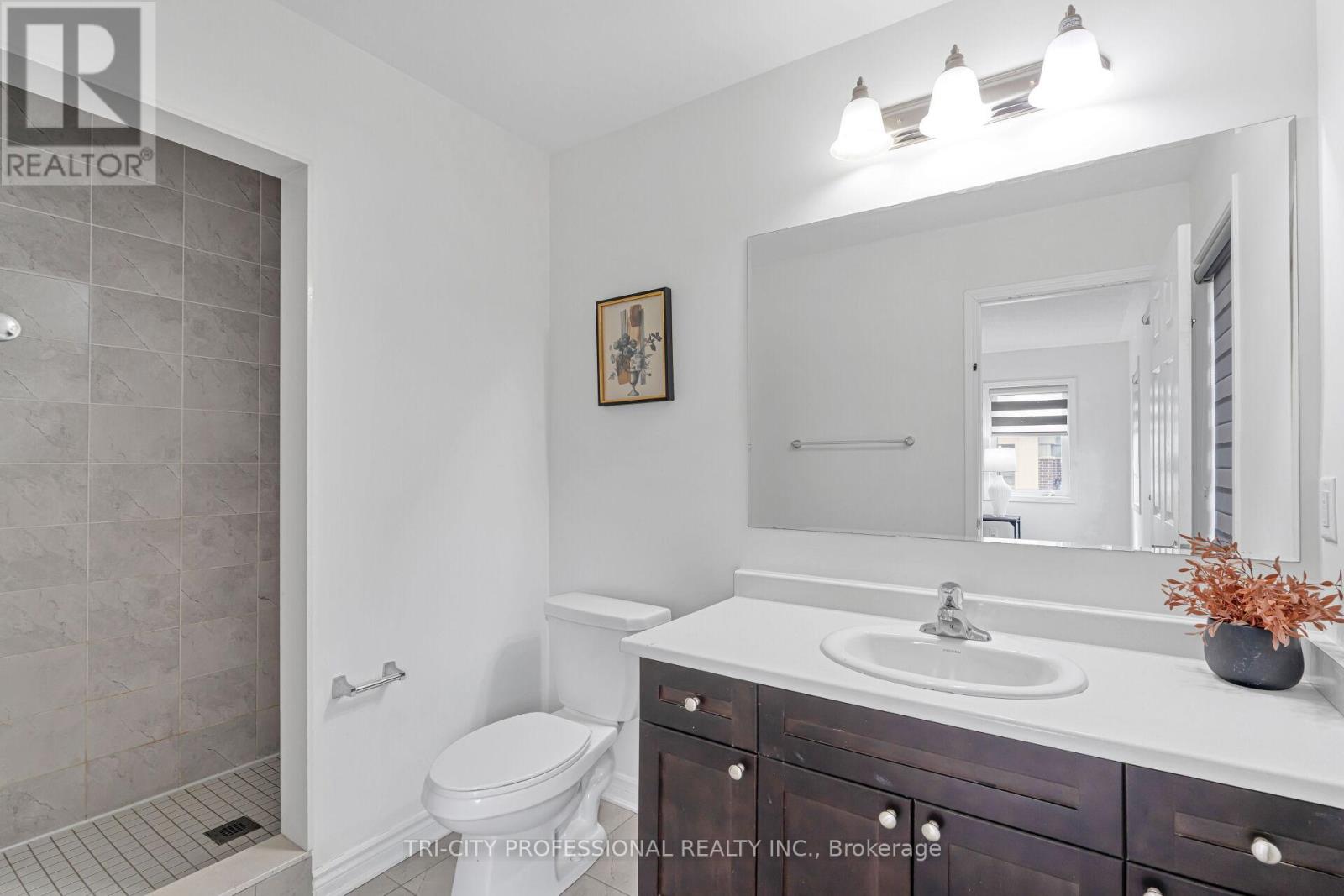 2 Summer Wind Lane, Brampton, Ontario  L7A 0B6 - Photo 31 - W12834802