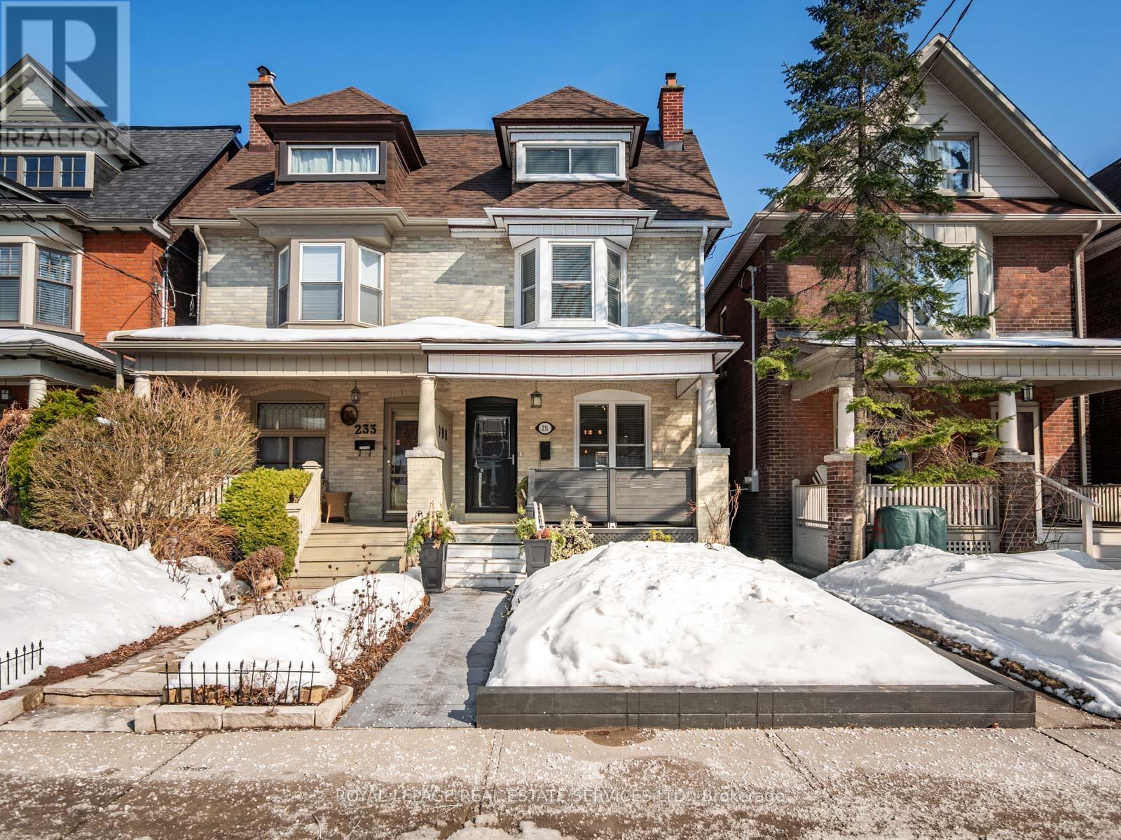 231 Fairview Avenue, Toronto, Ontario  M6P 3A6 - Photo 1 - W12834878
