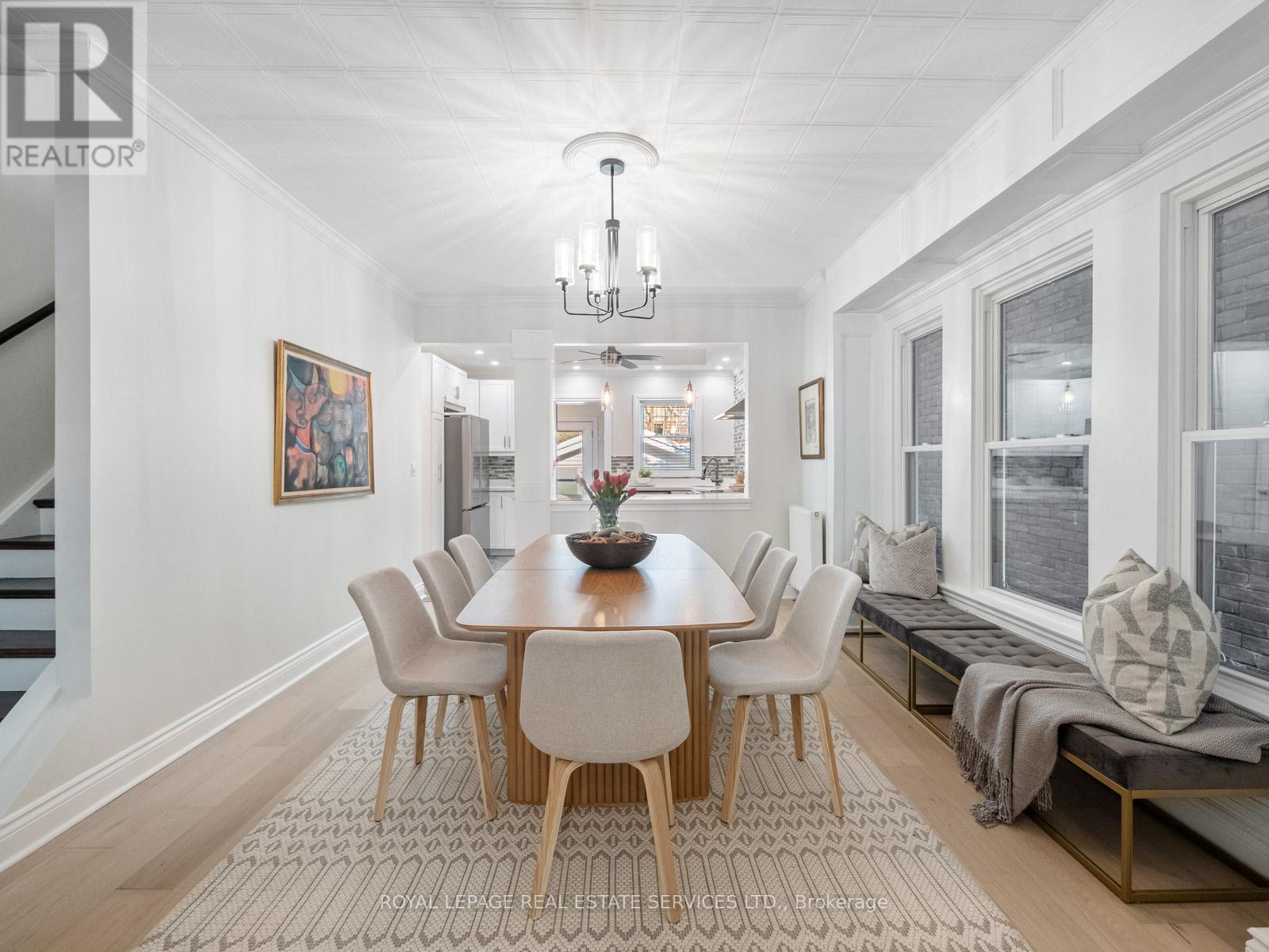 231 Fairview Avenue, Toronto, Ontario  M6P 3A6 - Photo 10 - W12834878