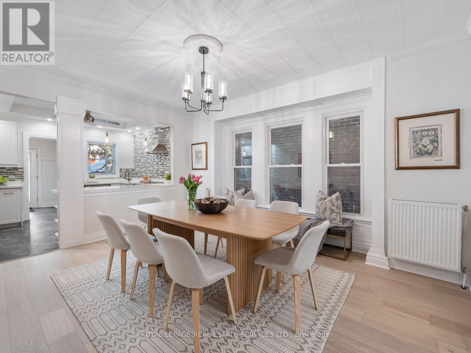 231 Fairview Avenue, Toronto, Ontario  M6P 3A6 - Photo 11 - W12834878