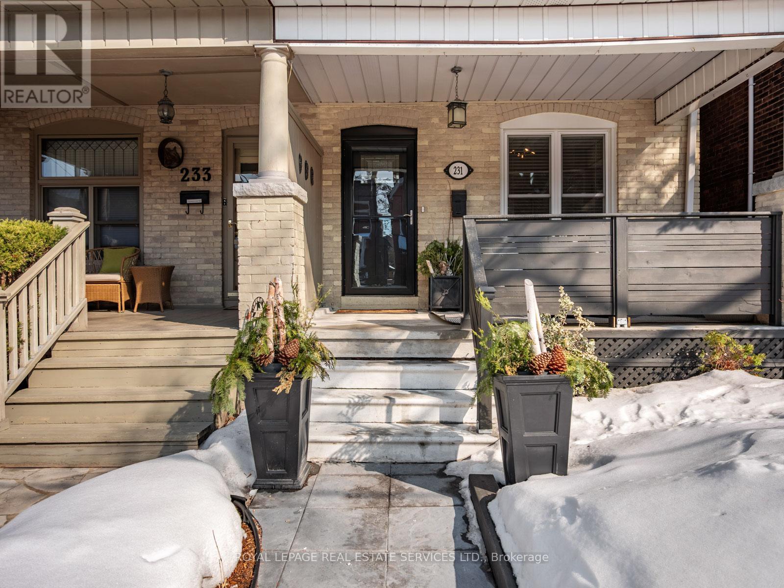 231 Fairview Avenue, Toronto, Ontario  M6P 3A6 - Photo 2 - W12834878