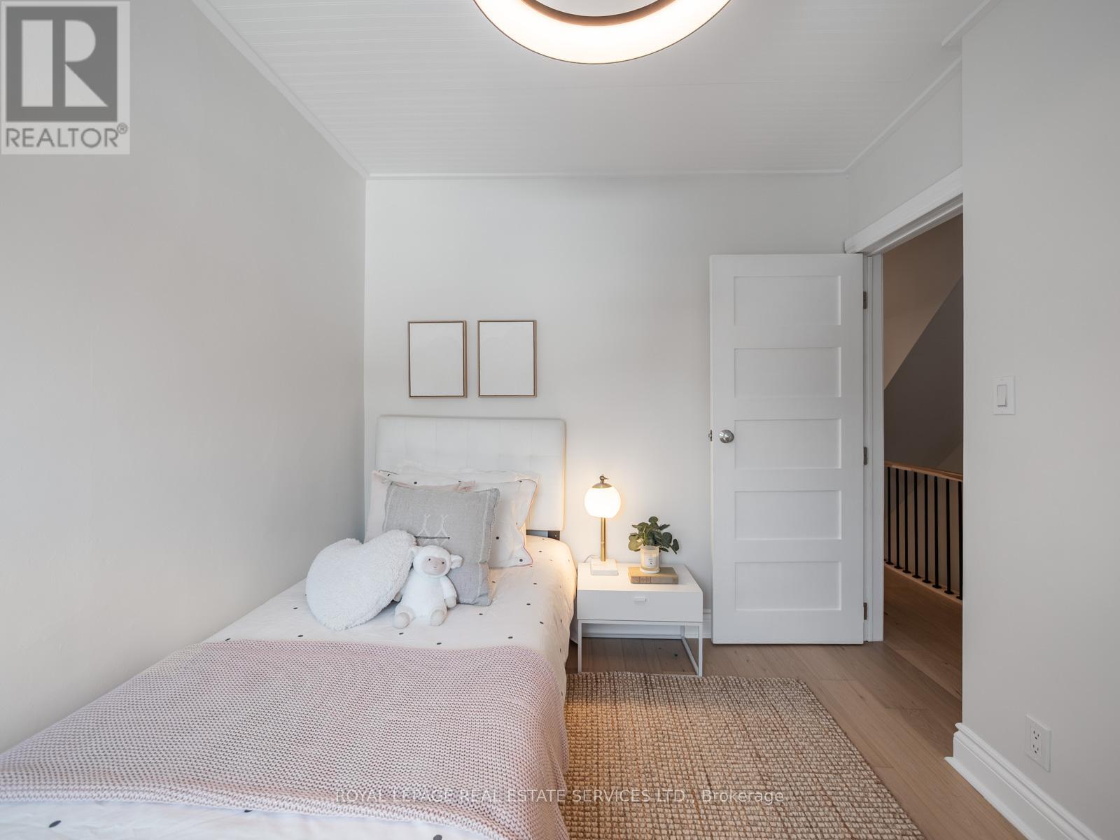 231 Fairview Avenue, Toronto, Ontario  M6P 3A6 - Photo 30 - W12834878