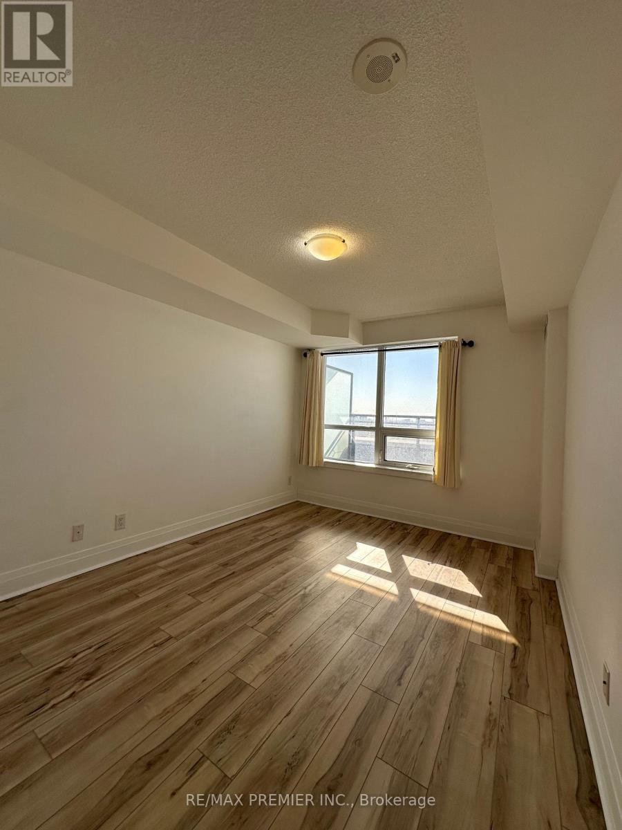 414 - 1060 Sheppard Avenue W, Toronto, Ontario  M3J 0G7 - Photo 6 - W12834882