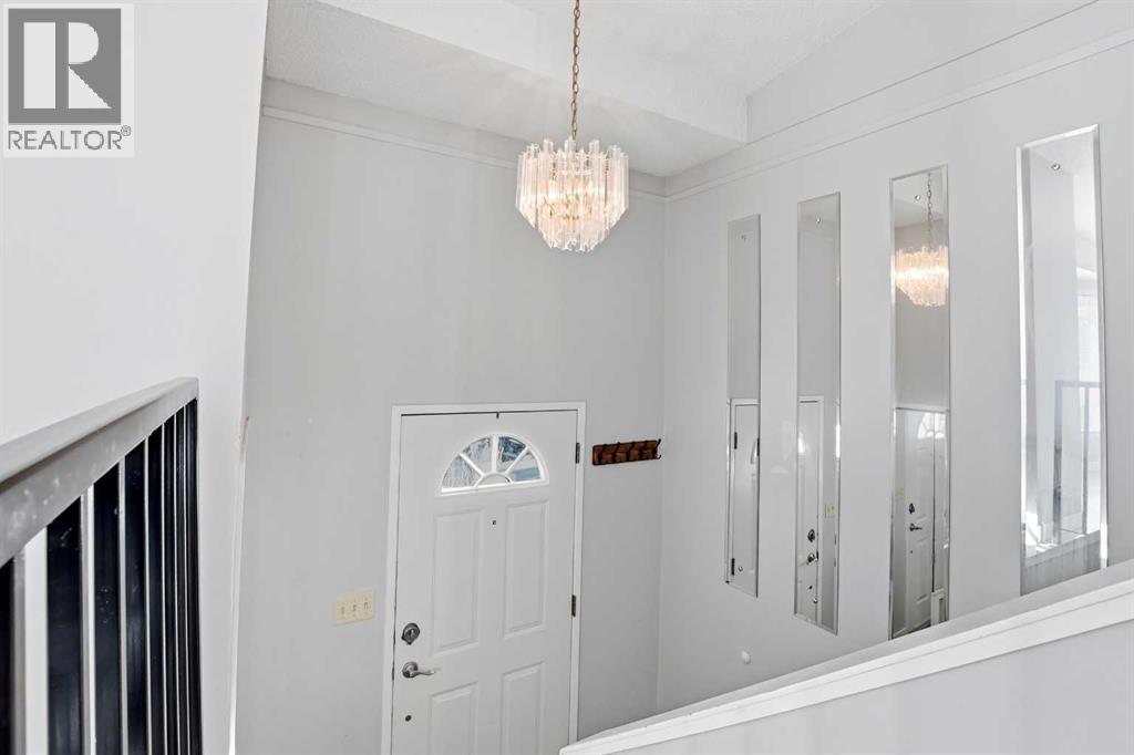 46 Duncan Crescent, Red Deer, Alberta  T4R 1W4 - Photo 3 - A2288305