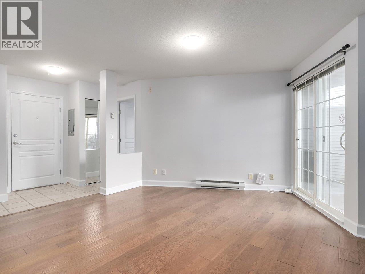 213 1989 Dunbar Street, Vancouver, British Columbia  V6R 4R5 - Photo 12 - R3093523