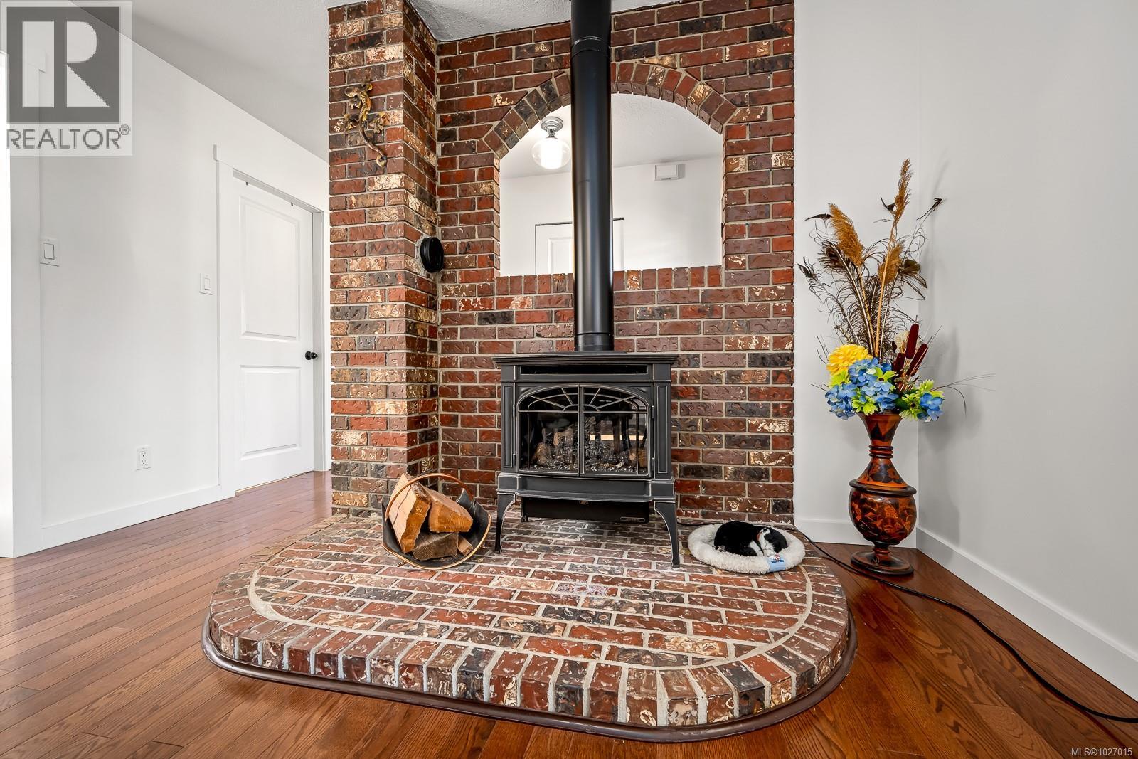 1787 Ryan Rd E, Comox, British Columbia  V9M 4C7 - Photo 4 - 1027015