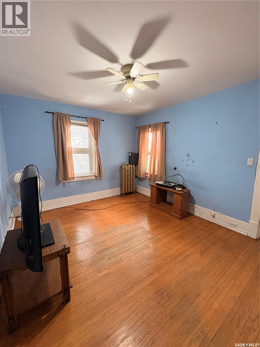 1102 Grafton Avenue, Moose Jaw, Saskatchewan  S6H 3S5 - Photo 13 - SK029493