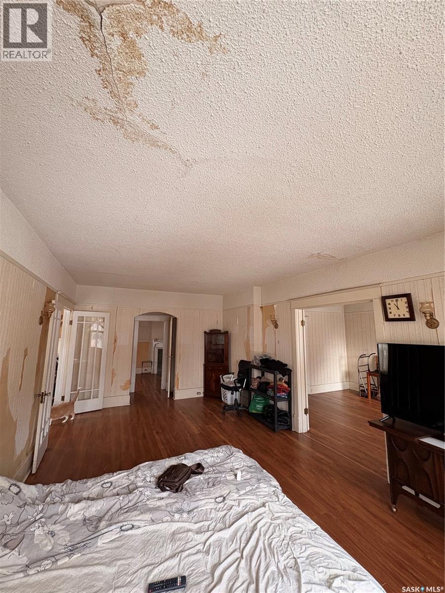 1102 Grafton Avenue, Moose Jaw, Saskatchewan  S6H 3S5 - Photo 5 - SK029493