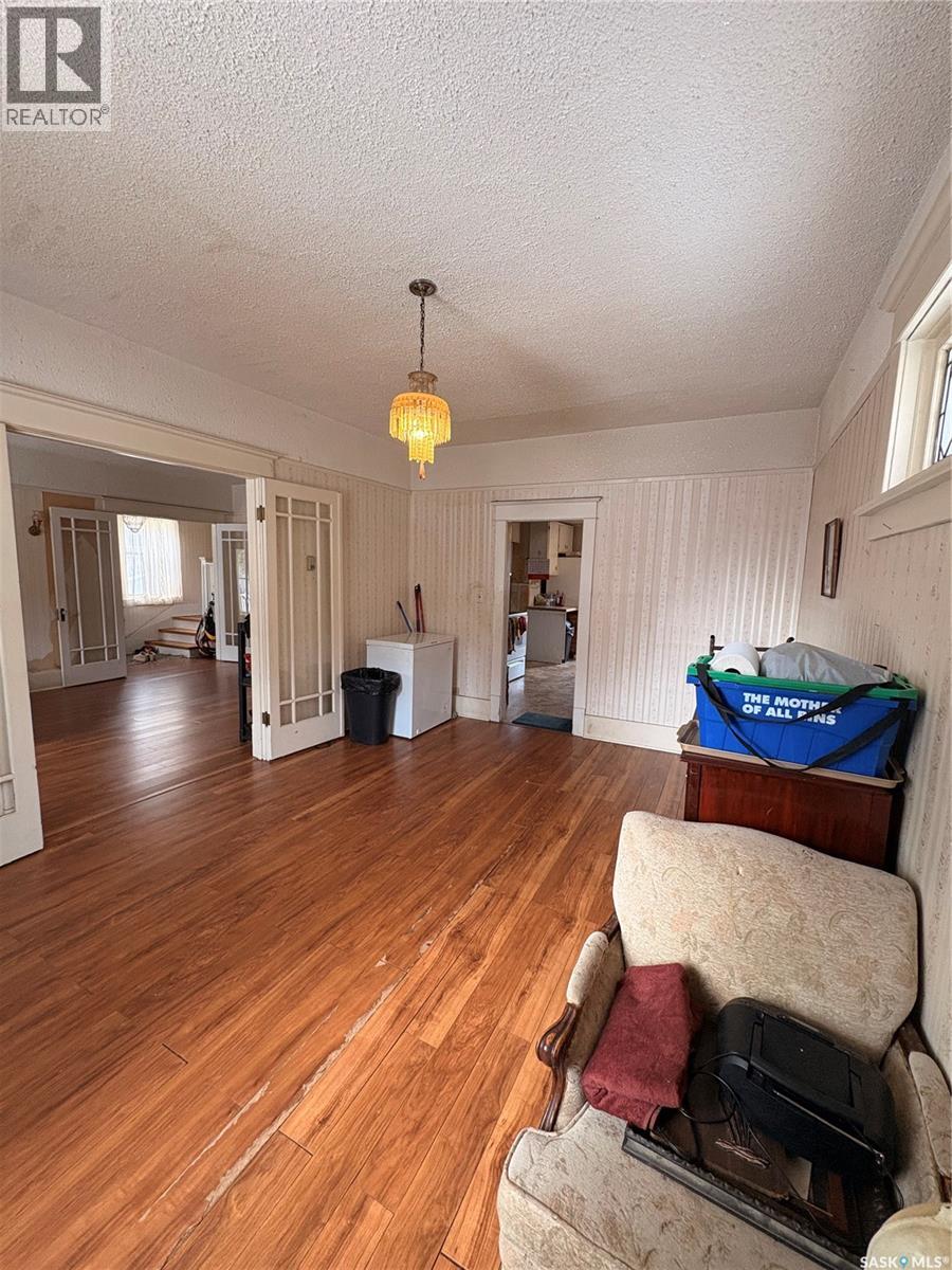 1102 Grafton Avenue, Moose Jaw, Saskatchewan  S6H 3S5 - Photo 7 - SK029493