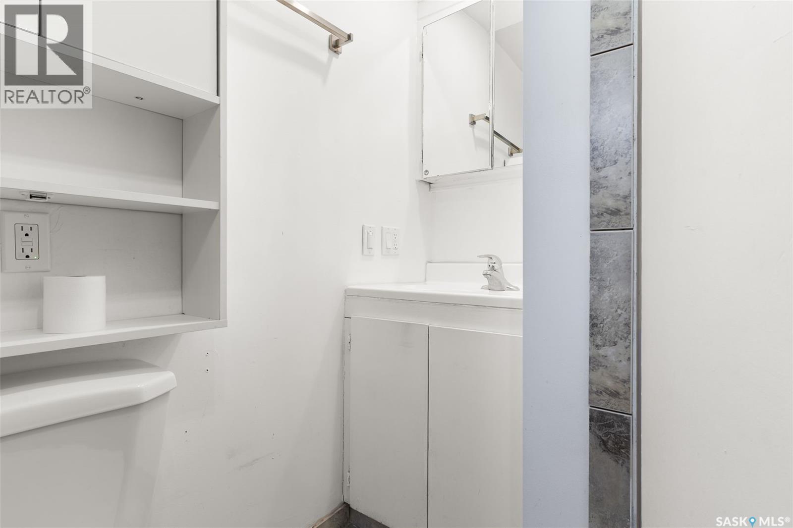 1105 5th Avenue, Regina Beach, Saskatchewan  S0G 4C0 - Photo 18 - SK029481