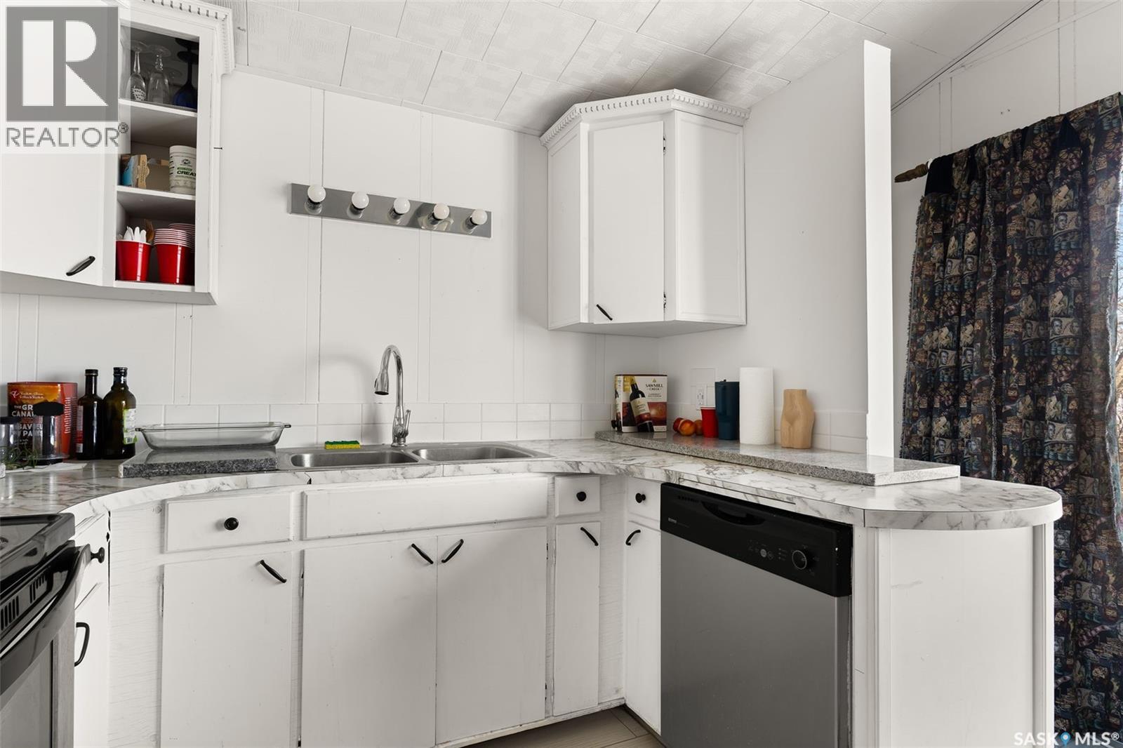 1105 5th Avenue, Regina Beach, Saskatchewan  S0G 4C0 - Photo 32 - SK029481