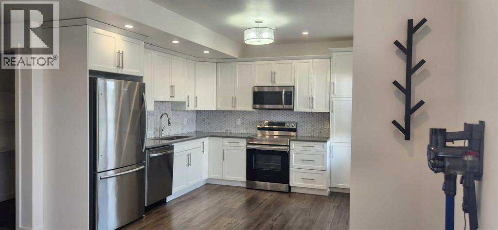 331 Hillcrest Heights Sw, Airdrie, Alberta  T4B 4C1 - Photo 49 - A2285014